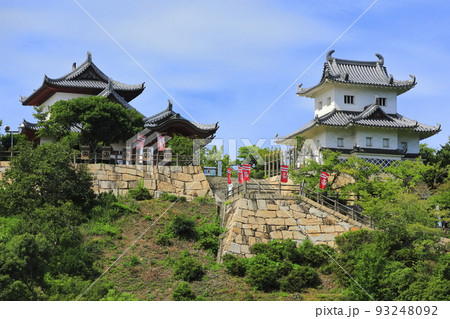 【広島県】晴天の因島水軍城 93248092