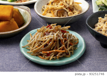 きんぴらごぼう 93251746