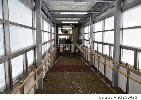2021年12月の北海道、旭川駅から稚内駅までの宗谷本線の風景 93258429