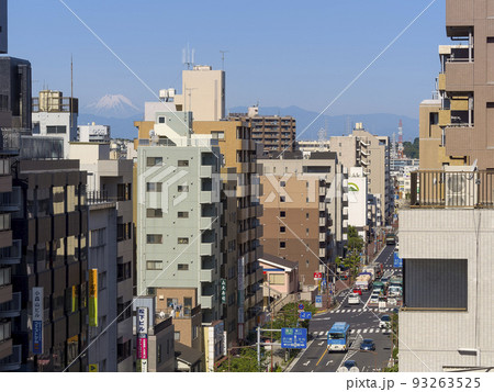 街中のビル群と富士山 街中のビル群と富士山 93263525