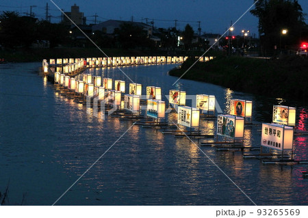 古利根川流灯まつり、水上を照らす無数の流灯【埼玉県杉戸町】 93265569