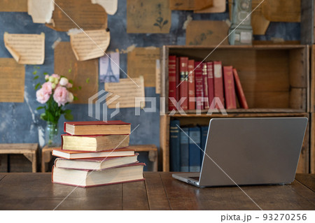 オンライン授業　リモートワーク　学びのイメージ 93270256