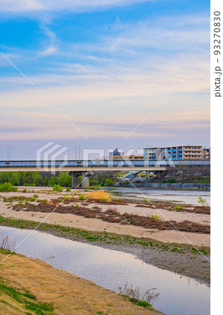 兵庫県　武庫川　夕暮れ時 93270830