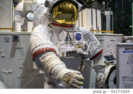 JAXAのスペースドームにある宇宙服 JAXAのスペースドームにある宇宙服 93271004