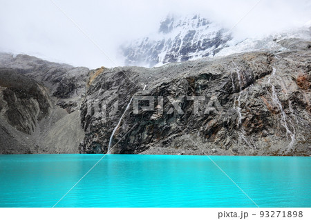 南米ペルーの秘境ラグーナ69、トレッキングの街ワラス 南米ペルーの秘境ラグーナ69、トレッキングの街ワラス 93271898