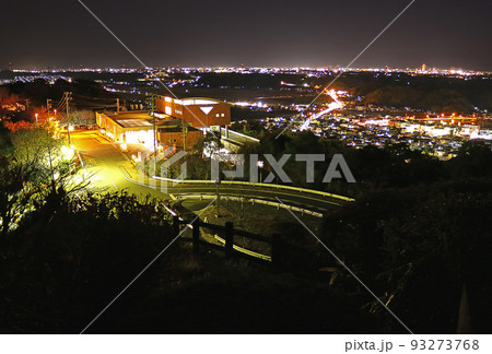 夜の細江公園展望台より浜松市街を望む 夜の細江公園展望台より浜松市街を望む 93273768