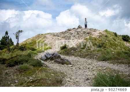 比良山系の最高峰武奈ヶ岳に登山 93274669
