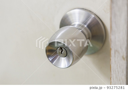 古いドアノブ 93275281