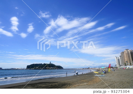8月　藤沢370江の島と片瀬東浜海水浴場 93275304