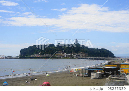 8月　藤沢395江の島と片瀬東浜海水浴場 93275329