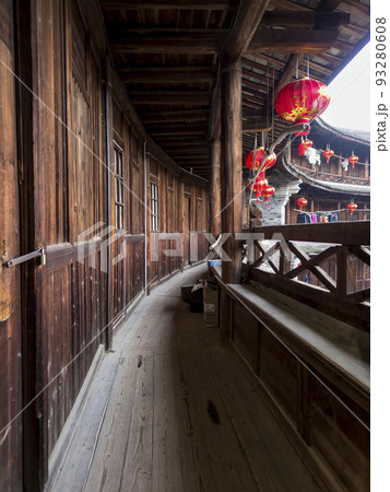 中国・龍岩市永定県 福建土楼 振成楼 / Zhencheng Lou, China 93280608