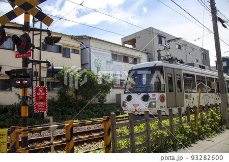 東急田園都市線を走る招き猫電車 東急田園都市線を走る招き猫電車 93282600