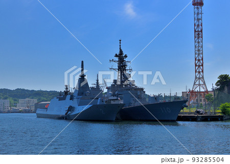 YOKOSUKA軍港めぐり・護衛艦くまの(2)、たかなみ(110)・神奈川県横須賀市 93285504