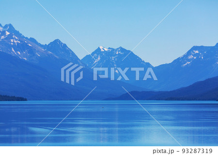 Lake in Canada 93287319