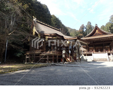 滋賀県大津市坂本にあり、日吉社(ひえしゃ)と呼ばれていた天台宗の神社である日吉大社(ひよしたいしゃ) 滋賀県大津市坂本にあり、日吉社(ひえしゃ)と呼ばれていた天台宗の神社である日吉大社(ひよしたいしゃ) 93292223