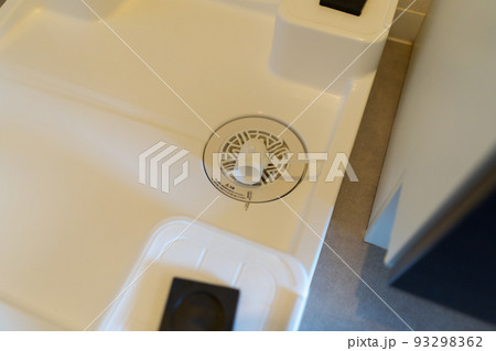 Moving Moving 93298362