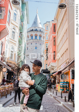 male travelling to istanbul turkey with her daughter 93298561