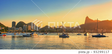 リオデジャネイロの美しい夕景 リオデジャネイロの美しい夕景 93299117