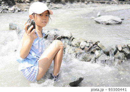 女子小学5年生裸 