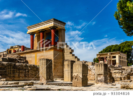 Ruins of Knoss - an ancient city on the Crete, Greece 93304816