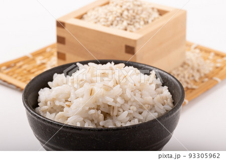 もち麦ごはん もち麦ごはん 93305962
