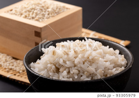 もち麦ごはん 93305979
