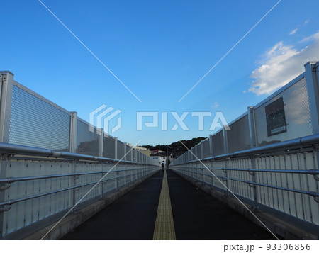 夏の歩道橋 夏の歩道橋 93306856