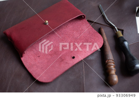 Leather glasses case hand made with craftmanship tool Leather glasses case hand made with craftmanship tool 93306949