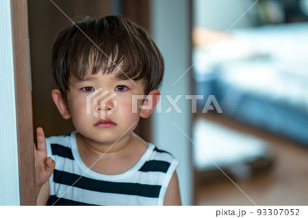 イヤイヤ期の子供 号泣 イヤイヤ期の子供 号泣 93307052