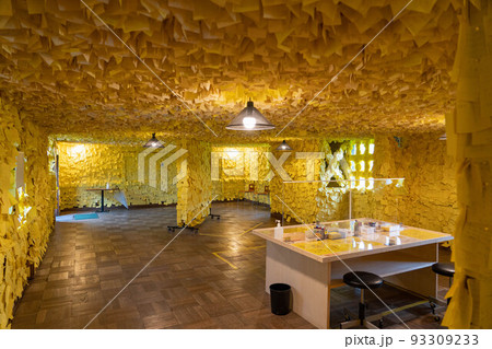 幸福の黄色いハンカチ想い出ひろばの黄色紙 幸福の黄色いハンカチ想い出ひろばの黄色紙 93309233