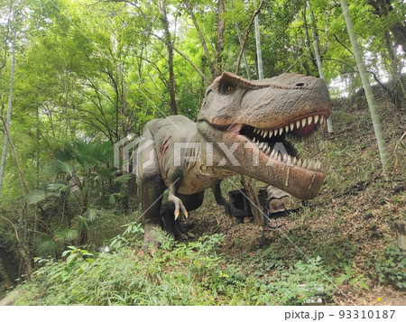 巨大なティラノサウルス 巨大なティラノサウルス 93310187