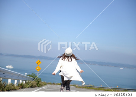 飛ぶ直前 93310353