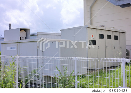変電設備と自家発電装置 変電設備と自家発電装置 93310423