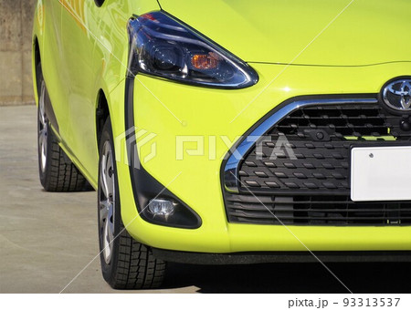 自動車イメージ トヨタ2代目シエンタのフロントマスク 自動車イメージ トヨタ2代目シエンタのフロントマスク 93313537