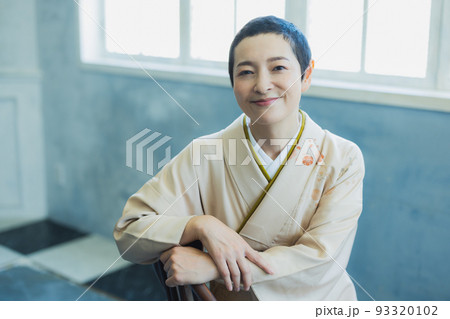 ベージュの訪問着　着物 93320102