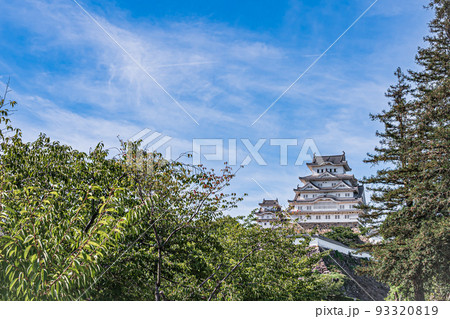 青空の姫路城 93320819