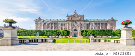 Riksdagshuset, the Swedish Parliament House, located on the island of Helgeandsholmen, Gamla Stan, Stockholm, Sweden Riksdagshuset, the Swedish Parliament House, located on the island of Helgeandsholmen, Gamla Stan, Stockholm, Sweden 93323805