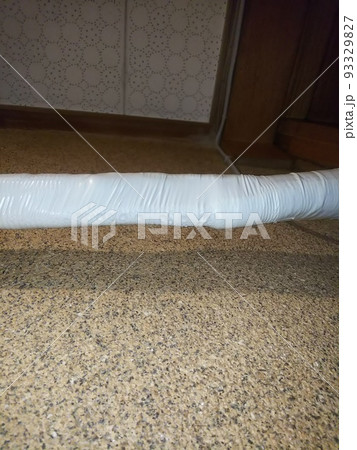 エアコンの室内配管の結露 93329827