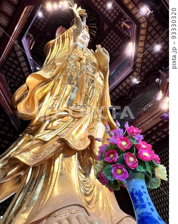 中国・蘇州の重元寺の美しい巨大仏像 中国・蘇州の重元寺の美しい巨大仏像 93330320