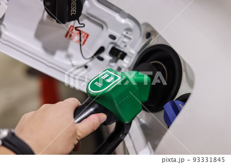 ガソリンスタンド 93331845