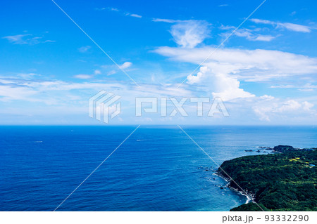 三重　鳥羽展望台　夏の海と空 93332290