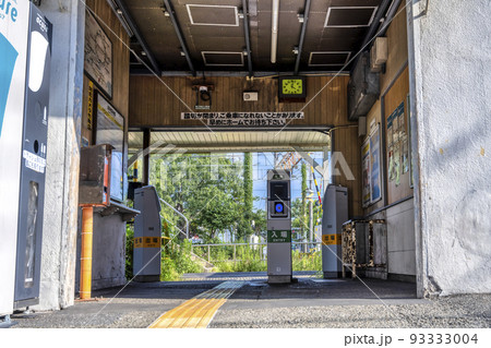 横浜市の都市風景　安善駅 93333004