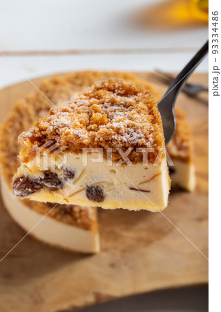 丸いチーズケ-キ 丸いチーズケ-キ 93334486