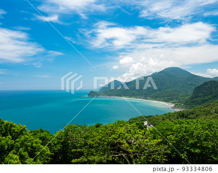 East coast of Taiwan with amazing ocean and mountain views in Hualien, Taiwan. 93334806