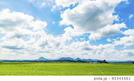 鉄塔 水田 送電線 鉄塔 水田 送電線 93343301