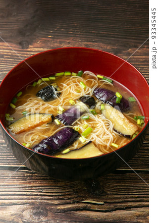 揚げ茄子の煮麺 揚げ茄子の煮麺 93345445
