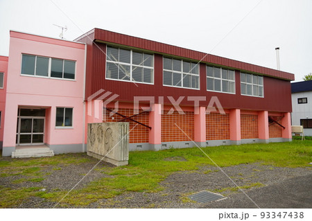 赤平市立平岸小学校（廃校・平岸コミュニティセンター・平岸児童館） 93347438