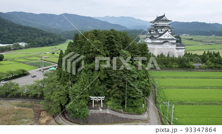 勝山城と白山神社 93347864