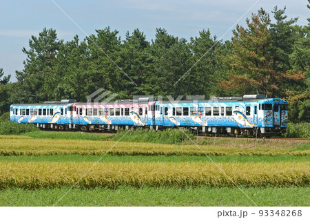 氷見線 島尾ー雨晴 JR西日本 キハ40-2135+キハ40-2136+キハ40-2137(富山) 氷見線 島尾ー雨晴 JR西日本 キハ40-2135+キハ40-2136+キハ40-2137(富山) 93348268