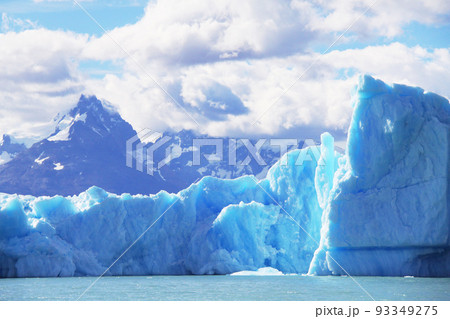 パタゴニアの氷河　アルゼンチン 93349275